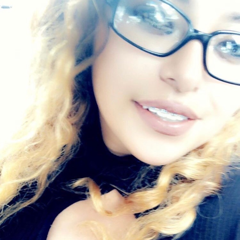 Meet your Posher, Karina